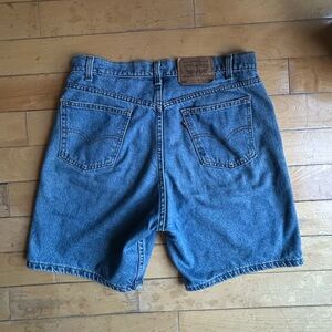 Levi’s VINTAGE Blue straight leg shorts